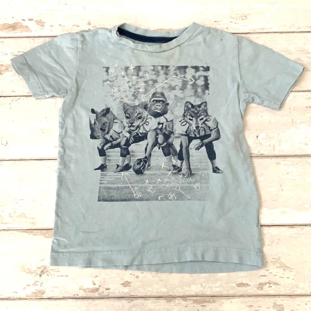 Old Navy 5T Boys Blue Football Graphic Tee Kids Short Sleeve Shirt Size 5
